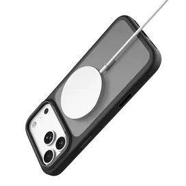 قاب برند لولو مدل Levelo Tapa Case مناسب برای Apple iPhone 18 Pro Max