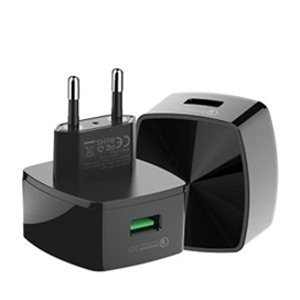 شارژر دیواری فست شارژ رسی مدل Recci RCT-Q07U