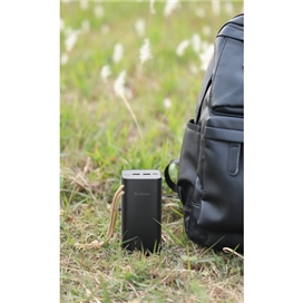 پاوربانک شارژ سریع و چراغ‌قوه یوبائو Yoobao H5 50000mah Powerbank 22.5W 5A Fast Charge